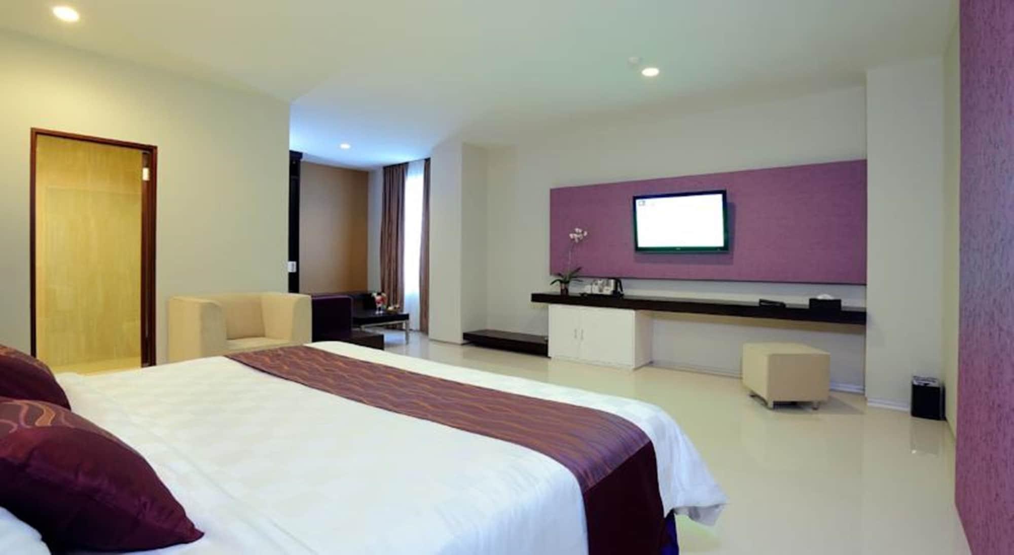 ลอมบอค พลาซ่า โฮเต็ล Hotel มาตารัม ภายนอก รูปภาพ