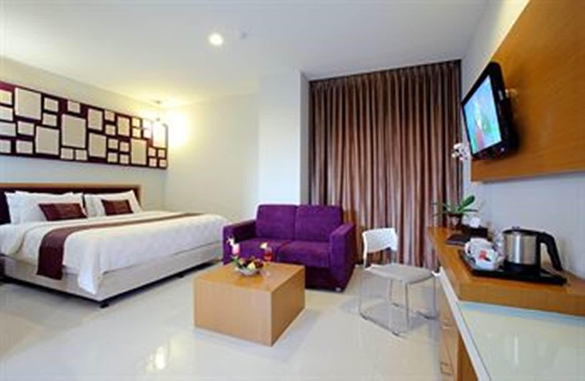 ลอมบอค พลาซ่า โฮเต็ล Hotel มาตารัม ภายนอก รูปภาพ