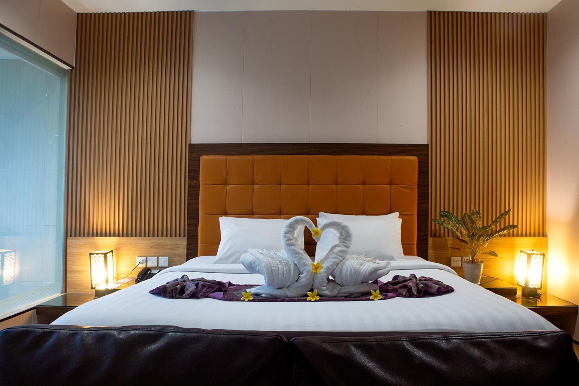 ลอมบอค พลาซ่า โฮเต็ล Hotel มาตารัม ภายนอก รูปภาพ