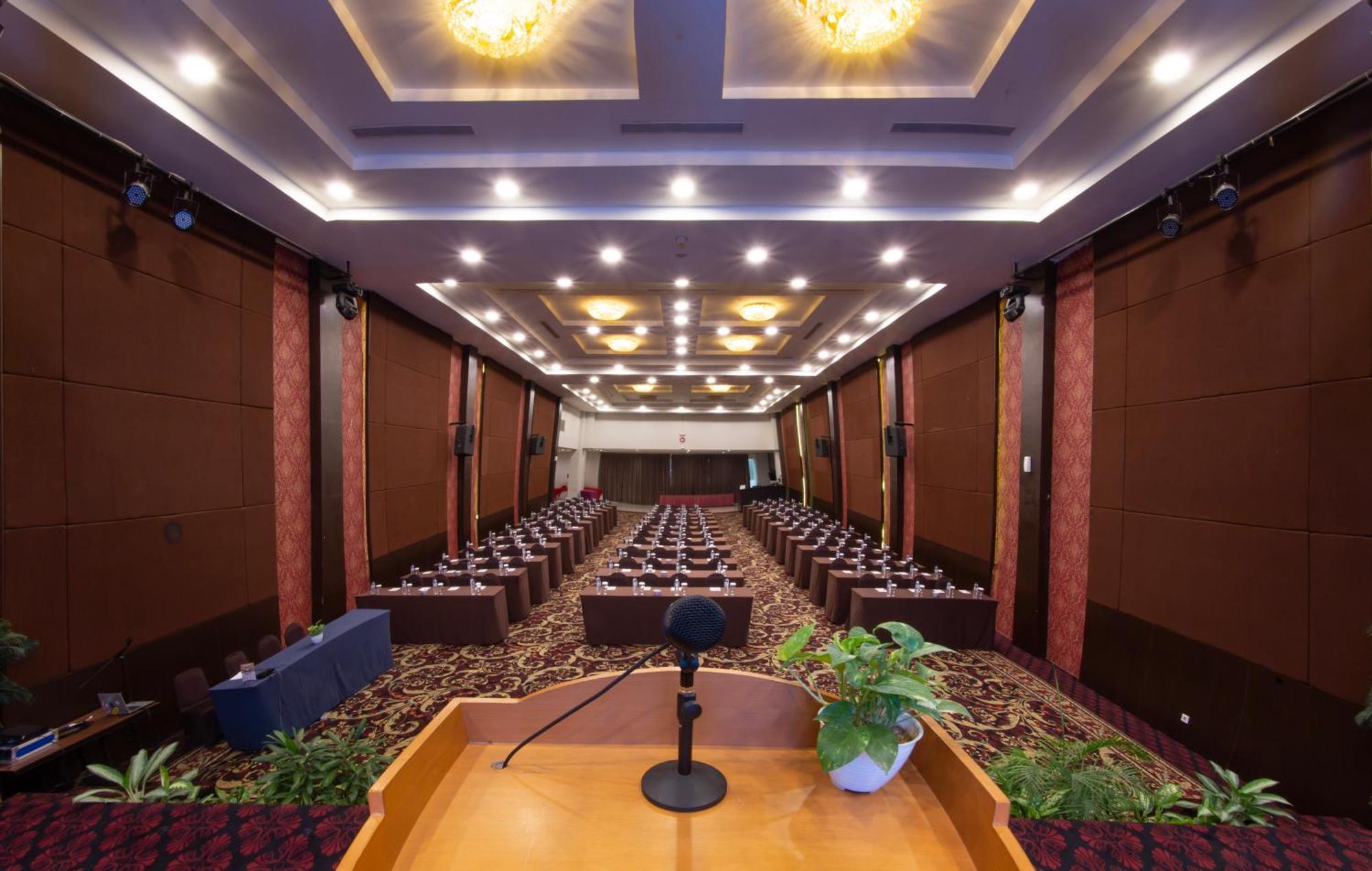 ลอมบอค พลาซ่า โฮเต็ล Hotel มาตารัม ภายนอก รูปภาพ